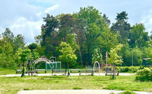 Spielplatz am Haus 2 - 