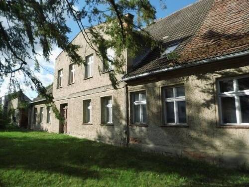 Hausfront - 1 Zimmer Mehrfamilienhaus, Wohnhaus zum Kaufen in Anklam