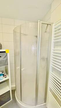 Dusche im Bad - 