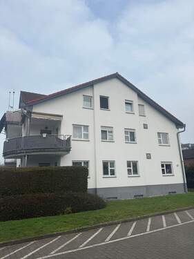 Außen 11b.jpg - ca. 84 qm toll geschnittene 3-Zimmer Wohnung mit großem Balkon