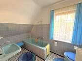 Bad im Dachgeschoss - 