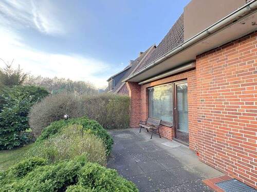 Terrasse - 7 Zimmer Einfamilienhaus zum Kaufen in Itzehoe