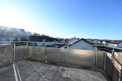 Süd-West Terrasse - Etagenwohnung mit 77,00 m&sup2; in Neumarkt zum Kaufen