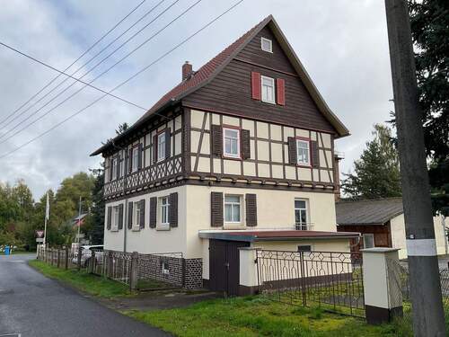 Titelbild - Historisches Fachwerkhaus mit modernem Komfort – Wohnen und Arbeiten unter einem Dach in Straufhain