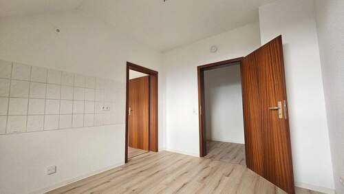 20250703_091959.jpg - 3 Zimmer Etagenwohnung in Chemnitz