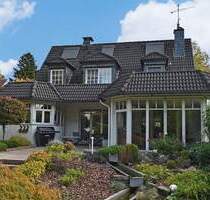 Stil & Charme in Werden! Wundervolles, freistehendes Zuhause mit bildschönem Garten & Pool - Essen