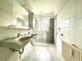 Badezimmer (teilmodernisiert) - 