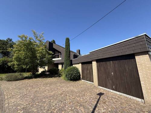 Doppelgarage am Haus - 