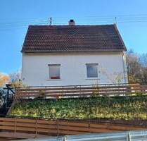 Freistehendes Familienhaus mit traumhafter Aussicht in Weidenthal