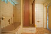 Weiteres Bad Souterrain - 
