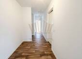 Flur - Etagenwohnung mit 105,10 m&sup2; in Bernau bei Berlin zur Miete