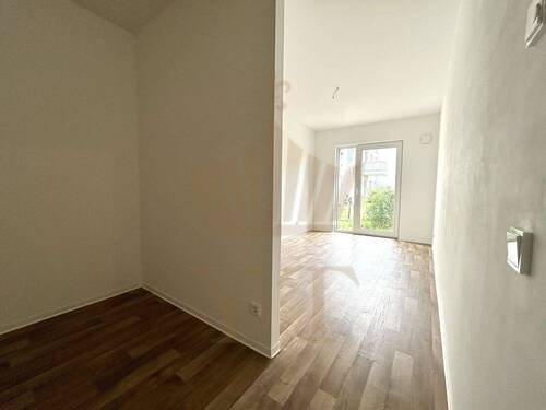 Flur - Etagenwohnung mit 105,10 m&sup2; in Bernau bei Berlin zur Miete
