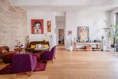 Wohnbereich mit Blick zum Schlafzimmer - 