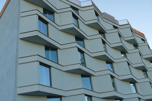 Bild 1 - NEUBAU HELLE UND RUHIGE 2(,5)-Zi-Whg, 3OG mit EBK u CONCIERGE (b. Pasing Arcaden, bald U5)