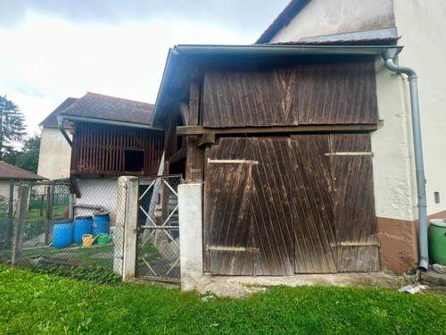 Scheune - 8 Zimmer Mehrfamilienhaus, Wohnhaus zum Kaufen in Forchheim