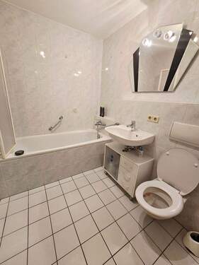 Bad - Etagenwohnung in Nürnberg