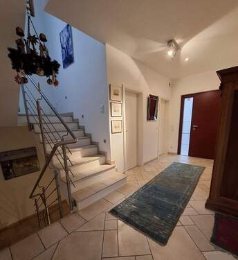 Diele - Einfamilienhaus mit 170,00 m&sup2; in Wachtberg zur Miete