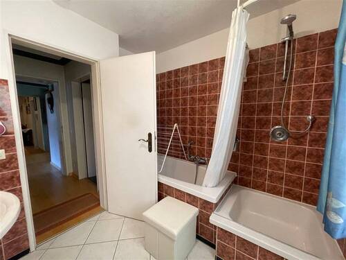 Bad (Weitwinkelaufnahme) - 