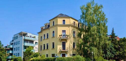 Hausansicht - 4 Zimmer Etagenwohnung zum Kaufen in Dresden