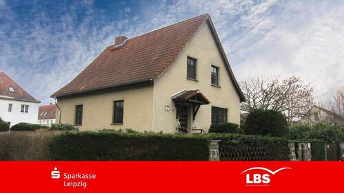 Vorderansicht - Kleines Einfamilienhaus in guter Lage