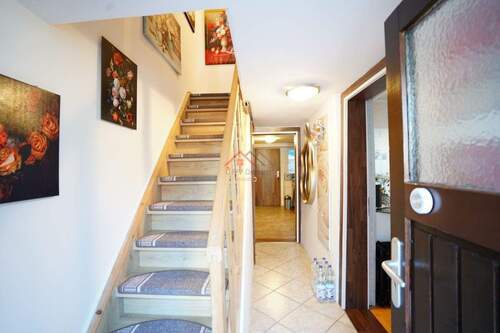 Eingangsbereich EG - 5 Zimmer Einfamilienhaus zum Kaufen in Aldingen / Aixheim