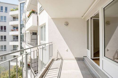 Bild 2 - 2 Zimmer Etagenwohnung zum Kaufen in Berlin