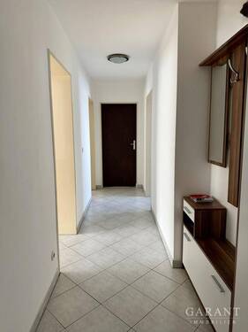 Flur - Etagenwohnung mit 79,00 m&sup2; in Eschenbach zum Kaufen