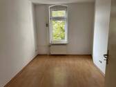 Zimmer 1 - 3 Zimmer Etagenwohnung in Halle (Saale)
