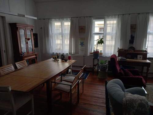 Wohnzimmer - 2 Zimmer Etagenwohnung in Forchheim