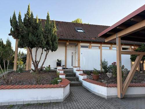 Außenansicht Wohnhaus - 