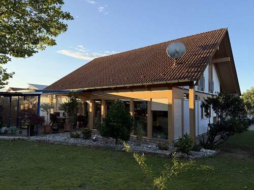 Außenansicht Wohnhaus - 