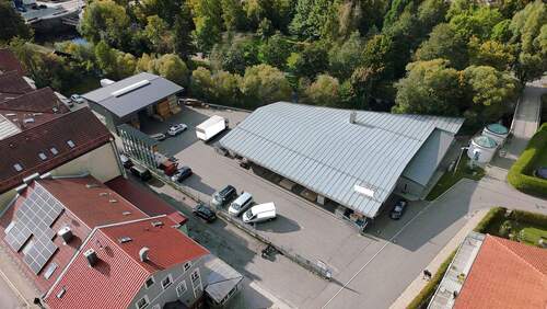 5179-Luftaufnahme1 - Großzügige Gewerbeimmobilie im Zentrum von Regen