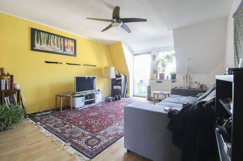 Wohnzimmer - 2 Zimmer Etagenwohnung zum Kaufen in Chemnitz