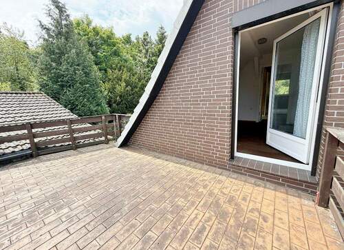 mit Zugang zur Dachterrasse - 