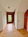 Flur - 5 Zimmer Einfamilienhaus in Stuhr