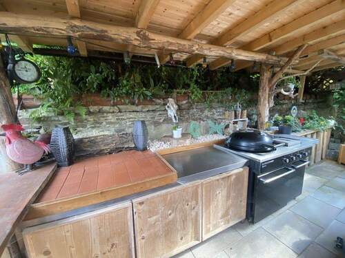 Überdachte Außenküche - Mehrfamilienhaus, Wohnhaus mit 530,00 m&sup2; in Friedrichroda zum Kaufen