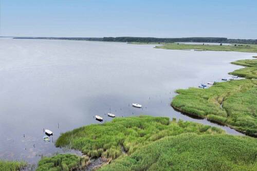 Jasmunder Bodden mit Liegeplätzen - 