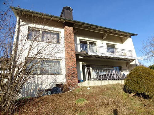 Süden - Herrliche Sonnentage auf der Traumterrasse - Freistehendes Einfamilienhaus mit Garten in Regen
