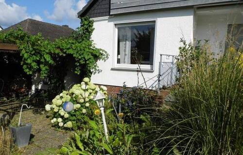 Eingang zum Garten - 4 Zimmer Einfamilienhaus in Hameln