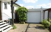 Garage - Einfamilienhaus mit 200,00 m² in Hameln zum Kaufen