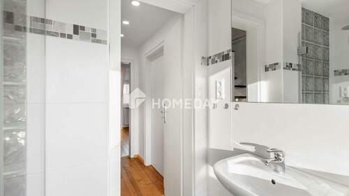 1. OG Badezimmer 2 - 