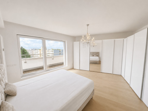 Zimmer 3 - 