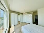 Zimmer 3 - 