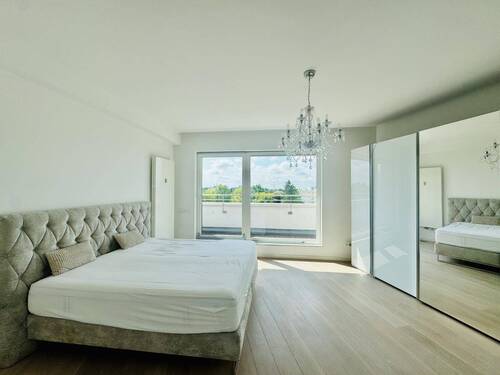 Zimmer 3 - 