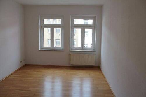 Zimmer - 2 Zimmer Etagenwohnung zur Miete in Chemnitz