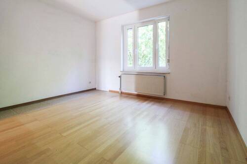 Zimmer 2 - 