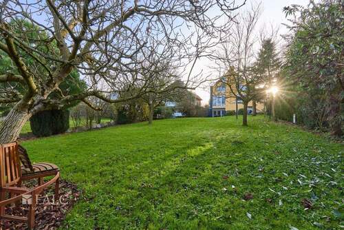 Ihr riesiger Garten - Einfamilienhaus mit 261,30 m&sup2; in Herzogenrath zum Kaufen