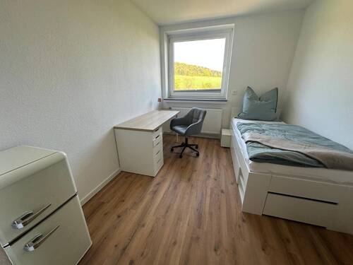 11 - Etagenwohnung zur Miete in Hildesheim