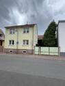 Vorderseite - Charmantes Einfamilienhaus mit großem Potenzial - ideal für Handwerker und Selbermacher!