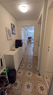 Eingangsbereich mit Pantryküche - 1 Zimmer Etagenwohnung in Bremen